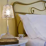 Aparthotel History House 4*