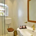 History House Aparthotel 4*