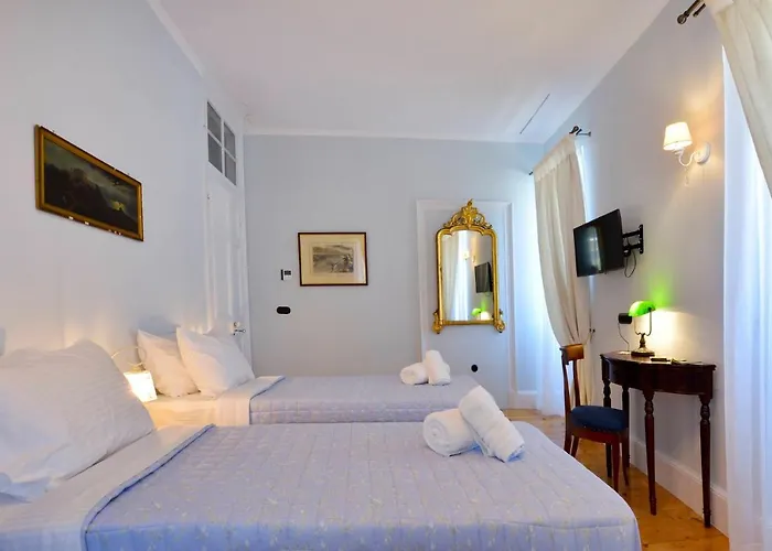 Aparthotel History House 4*