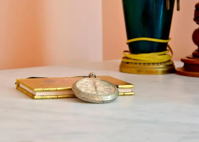 History House Aparthotel