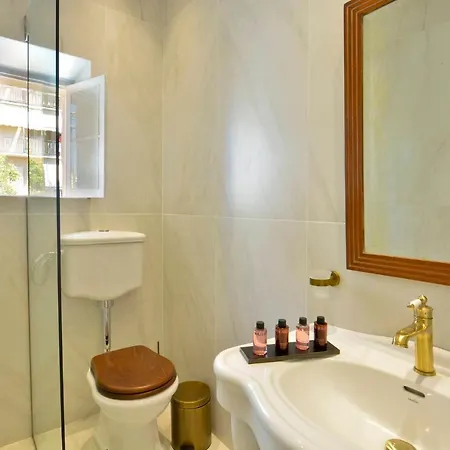 History House Lejlighedshotel 4*