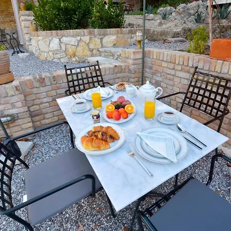 History House * Corfu (city)