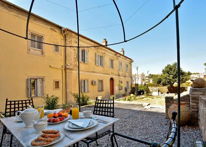 History House Aparthotel