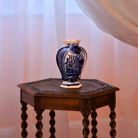 Aparthotel History House