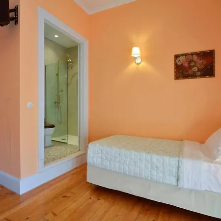 Aparthotel History House