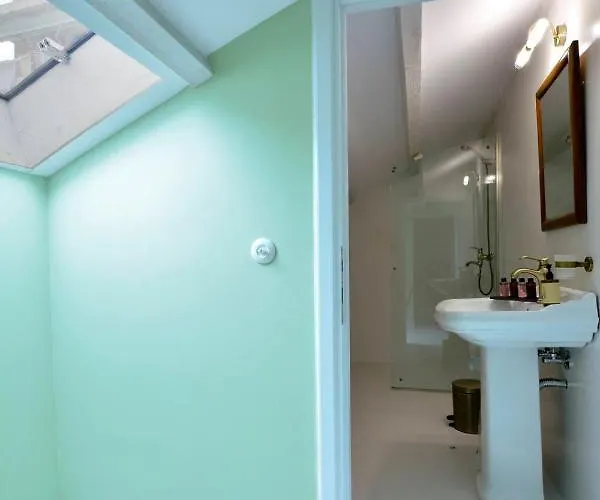 History House Apart Otel 4*